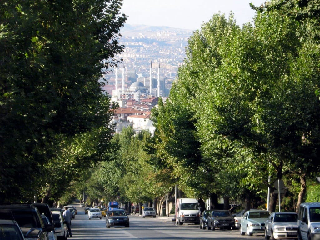 Cinnah Caddesi