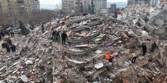 GİB’den Deprem Bölgelerine Vergi Erteleme Müjdesi: Mücbir Sebep Hali 30 Kasım’a Kadar Uzatıldı