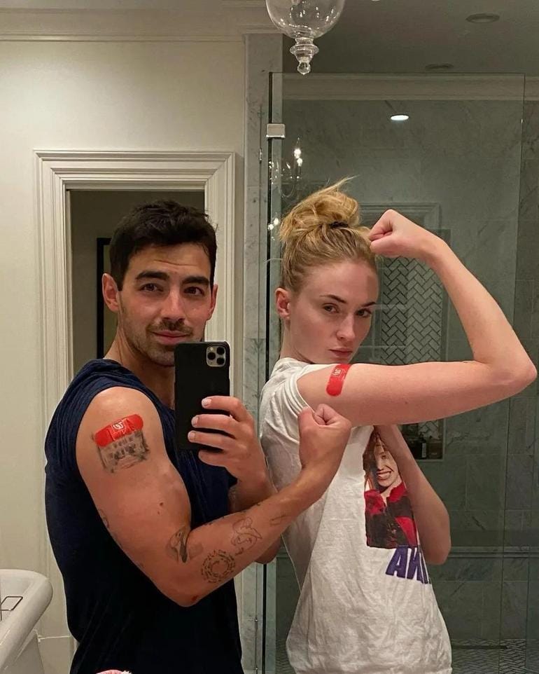 Joe Jonas ve Sophie Turner: Aşkın Başlangıcı