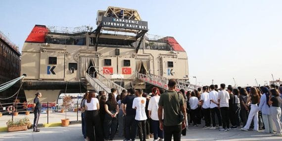 Kahramanmaraş Merkezli Depremler Sonrası Yüzen Okul Projesi