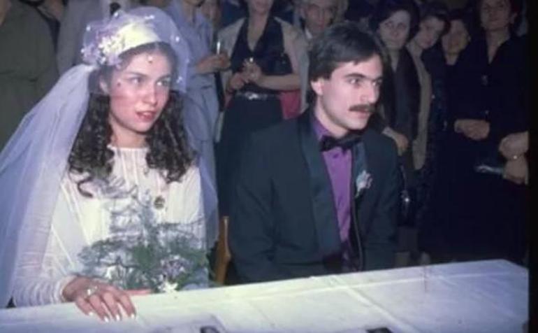 Ünlü İsimlerin Nikah Fotoğrafları ve Evlilik Yıldönümü Kutlamaları