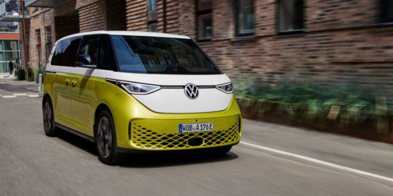 Volkswagen ID.Buzz fiyatıyla şaşırttı, ticari bir model bu kadar değerli olur mu?