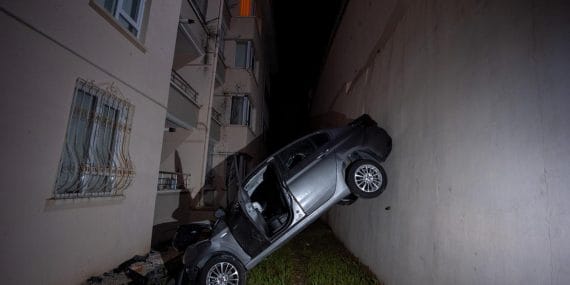 Ankara’da Yürekleri ağıza getiren trafik kazası…