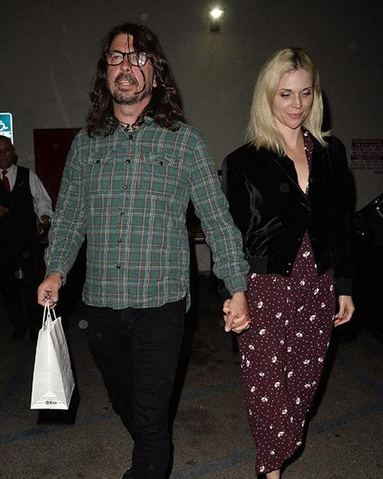 Dave Grohl'dan Şok İtiraf: Eşini Aldattı!