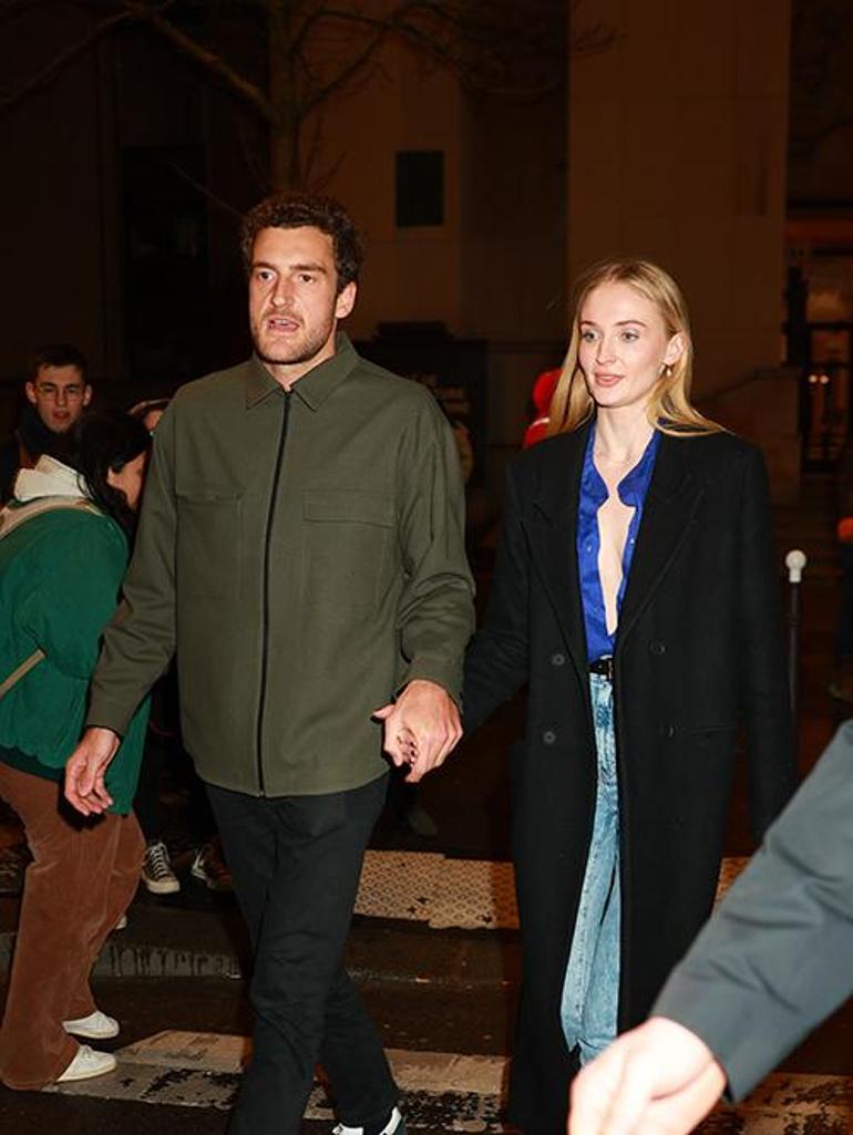 Sophie Turner'ın Boşanma Deneyimi ve Bekar Anne Olmanın Zorlukları