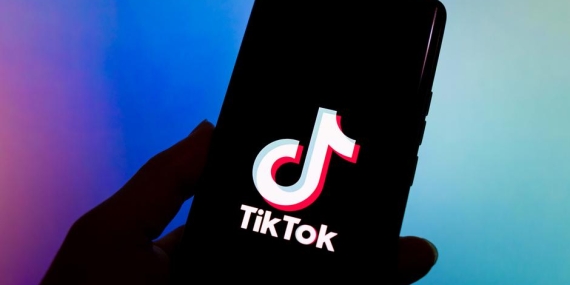 TikTok, ABD’deki Kapanma Sonrası Yeniden Erişime Açıldı: Trump’ın Çabaları Sonuç Verdi