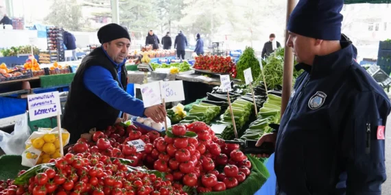 Keçiören’de Pazar Denetimleri Sıkılaşıyor Kurallara Uymayan Esnafa Ceza!