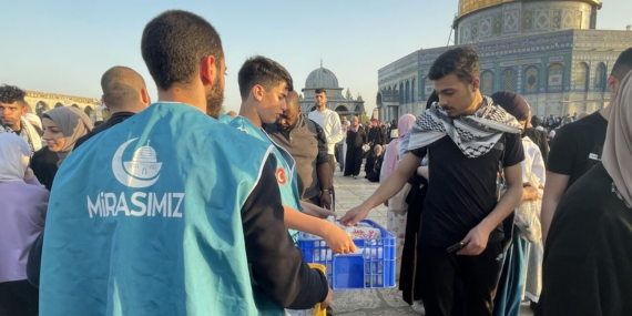 Ramazan Ayının Bereketini Kudüs’te Yaşatmak İçin Desteğinizi Esirgemeyin!